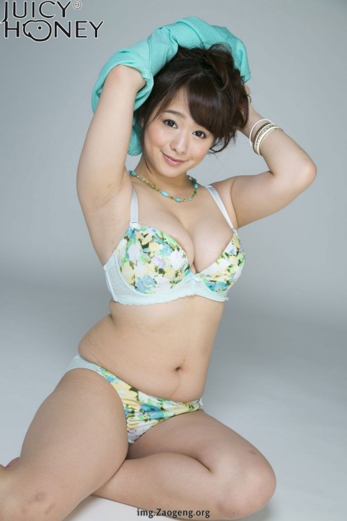 Zaogeng.org-Marina-Shiraishi--Juicy-Honey-147-125.jpg