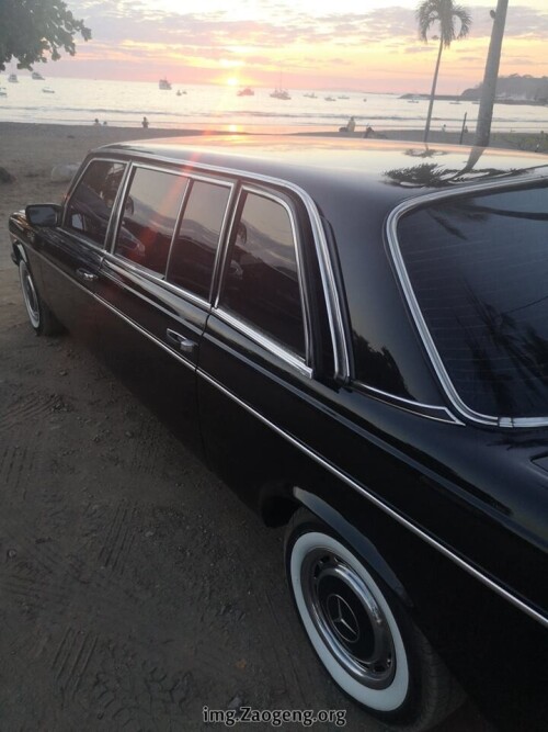 SUNSET-BEACH-LIMO-CENTRAL-AMERICA.jpg