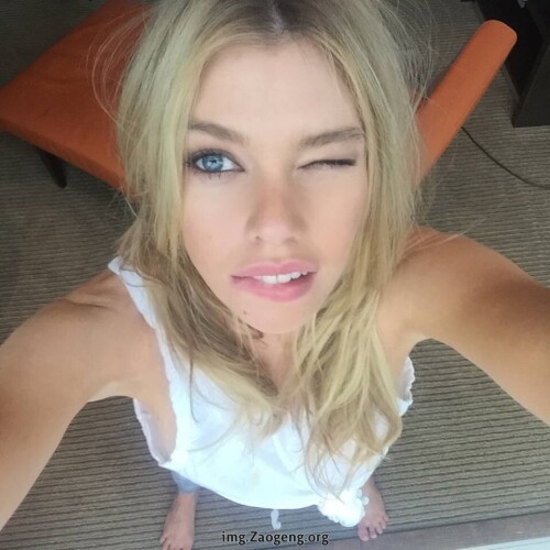 Stella Maxwell Naked Private Pics 37