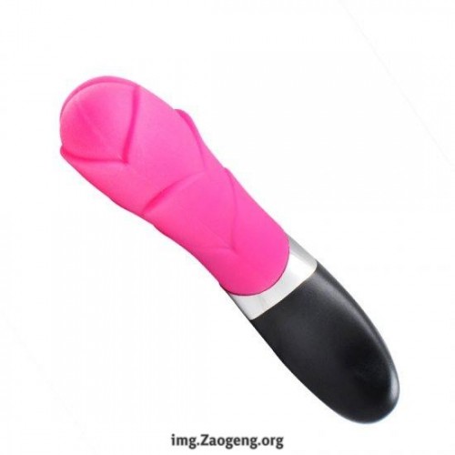 Silicone-rechargeable-USB-personal-vibration-massager.jpg